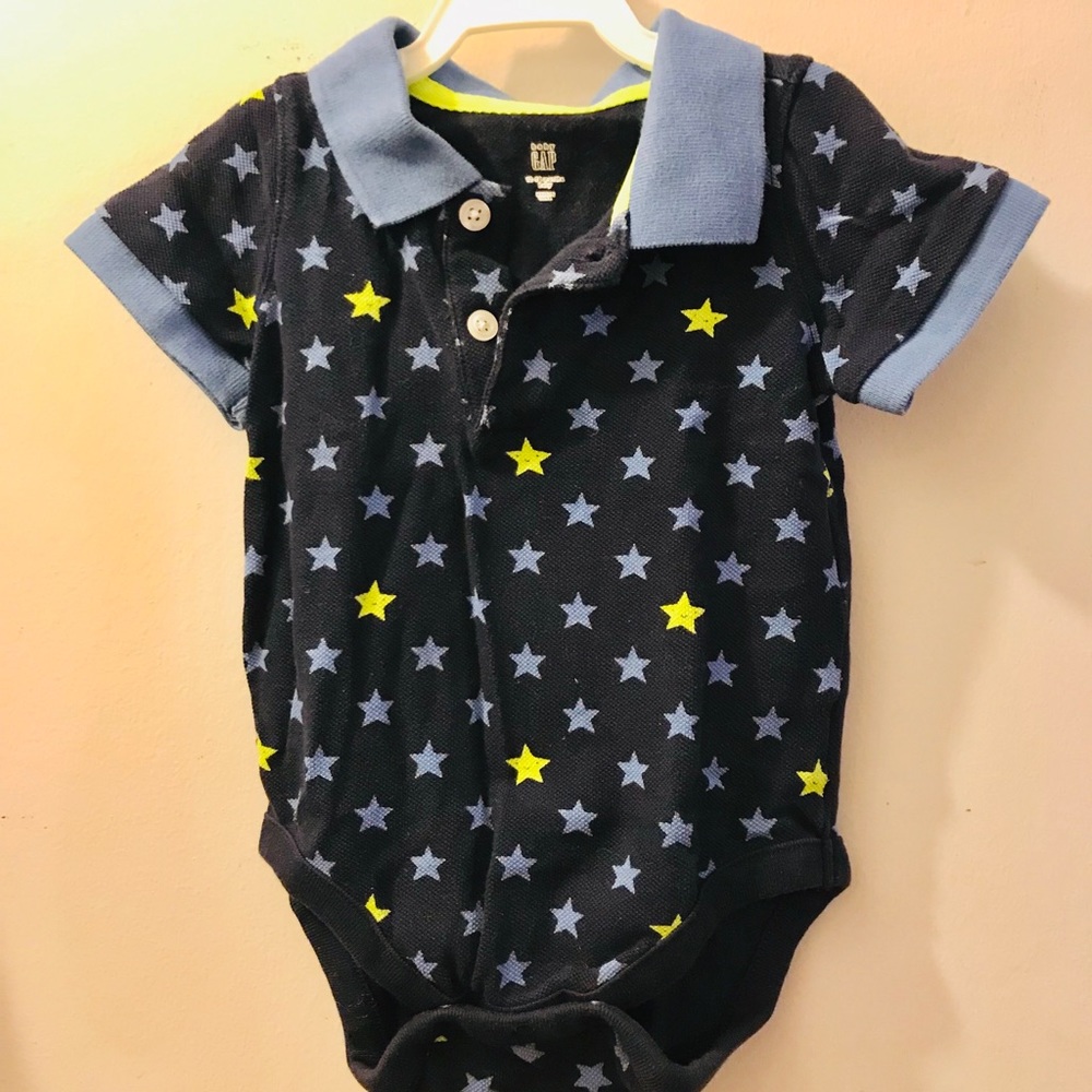 Gap Baby Boy Onsie - Picture 2 of 2